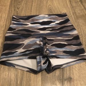 Camo lululemon shorts